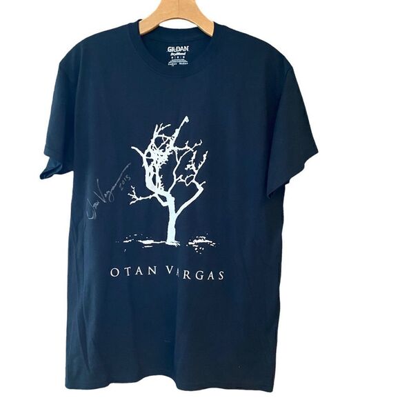 Otan Vargas Sz M Unisex Artist Signed Singer Songwriter Philippines T-Shirt - Picture 1 of 7